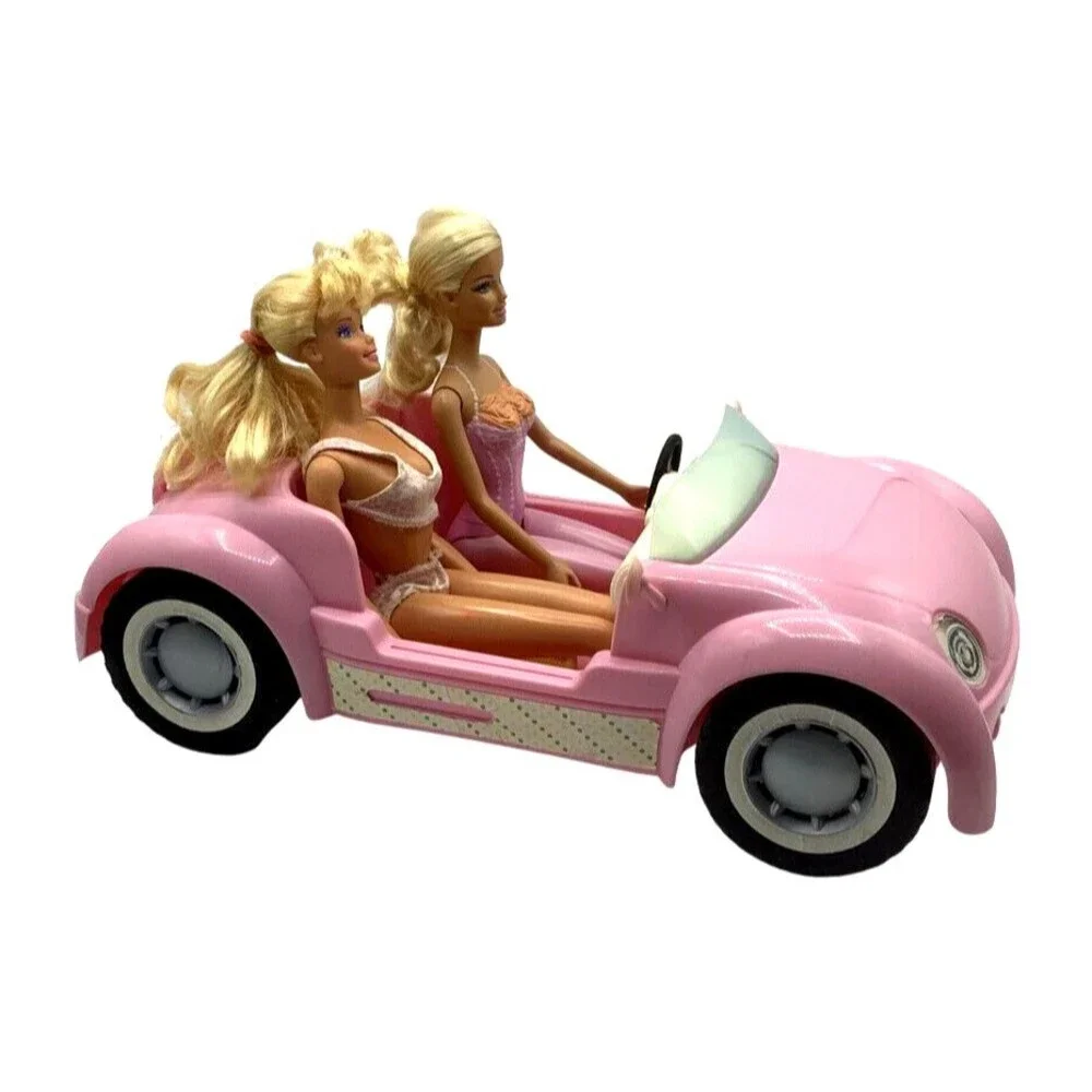 VTG Barbie Car 2006 Pink Beach Glam Convertable & VTG Barbie Dolls